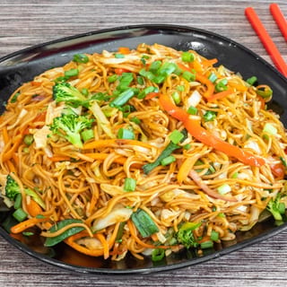 Veg Hakka Noodles